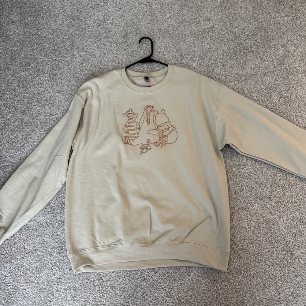 Little jar of magic Pooh and friends crewneck